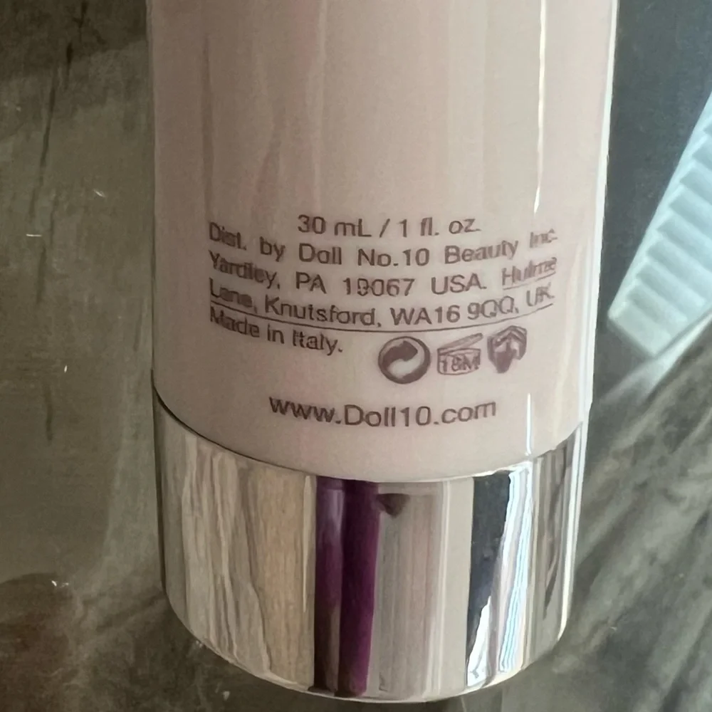 Doll 10 LT MEDIUM HydraLux Smoothing Foundation 1 oz. (Made in Italy) NEW